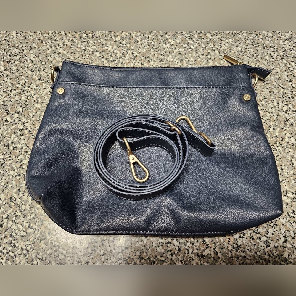 Thirty one relaxed crossbody bag